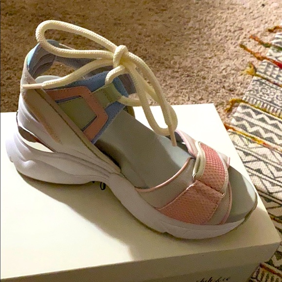 Michael Kors platform wedge heels - Picture 1 of 5